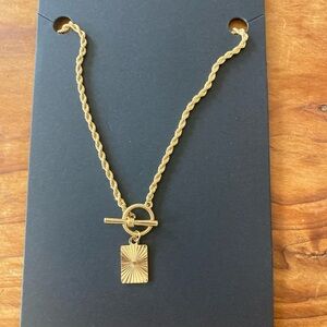 Simons Pendant Necklace